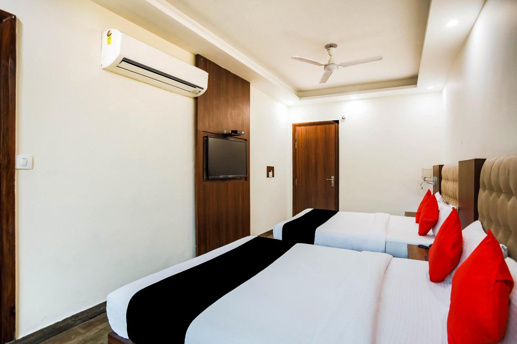 نيودلهي Collection O The Kailash Dev Hotel المظهر الخارجي الصورة