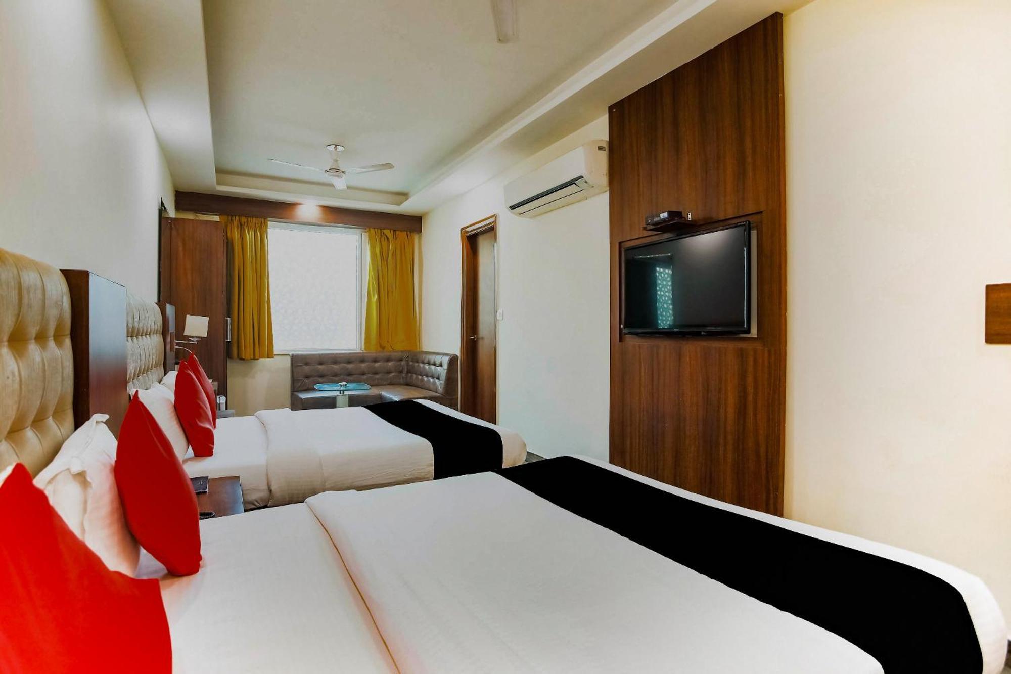 نيودلهي Collection O The Kailash Dev Hotel المظهر الخارجي الصورة
