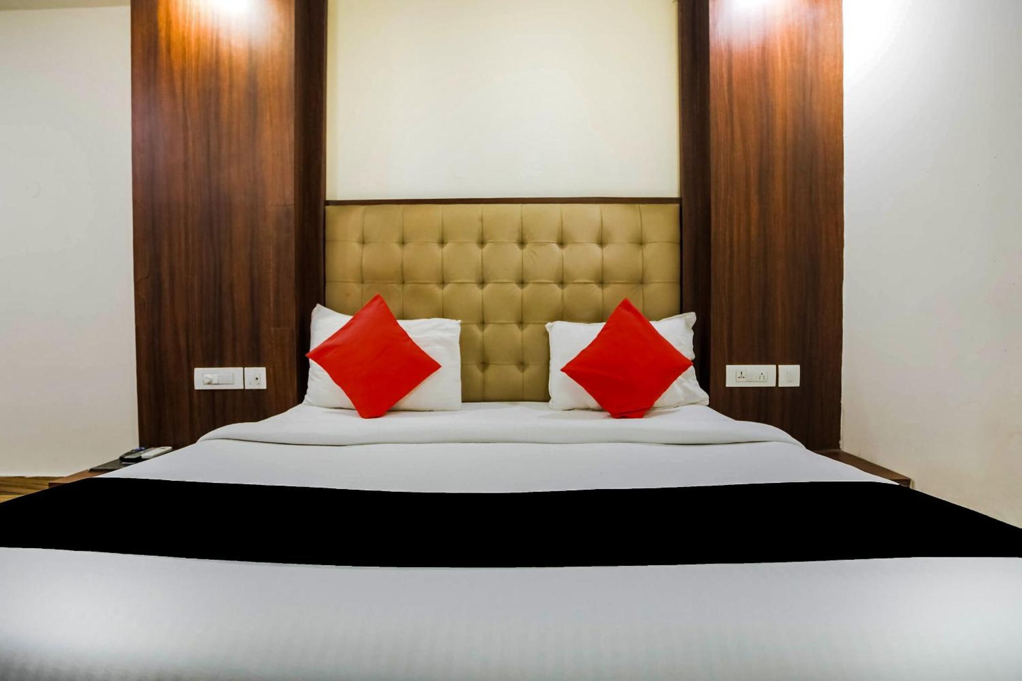 نيودلهي Collection O The Kailash Dev Hotel المظهر الخارجي الصورة