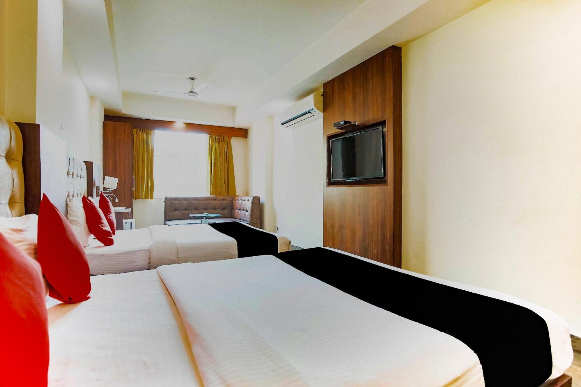 نيودلهي Collection O The Kailash Dev Hotel المظهر الخارجي الصورة