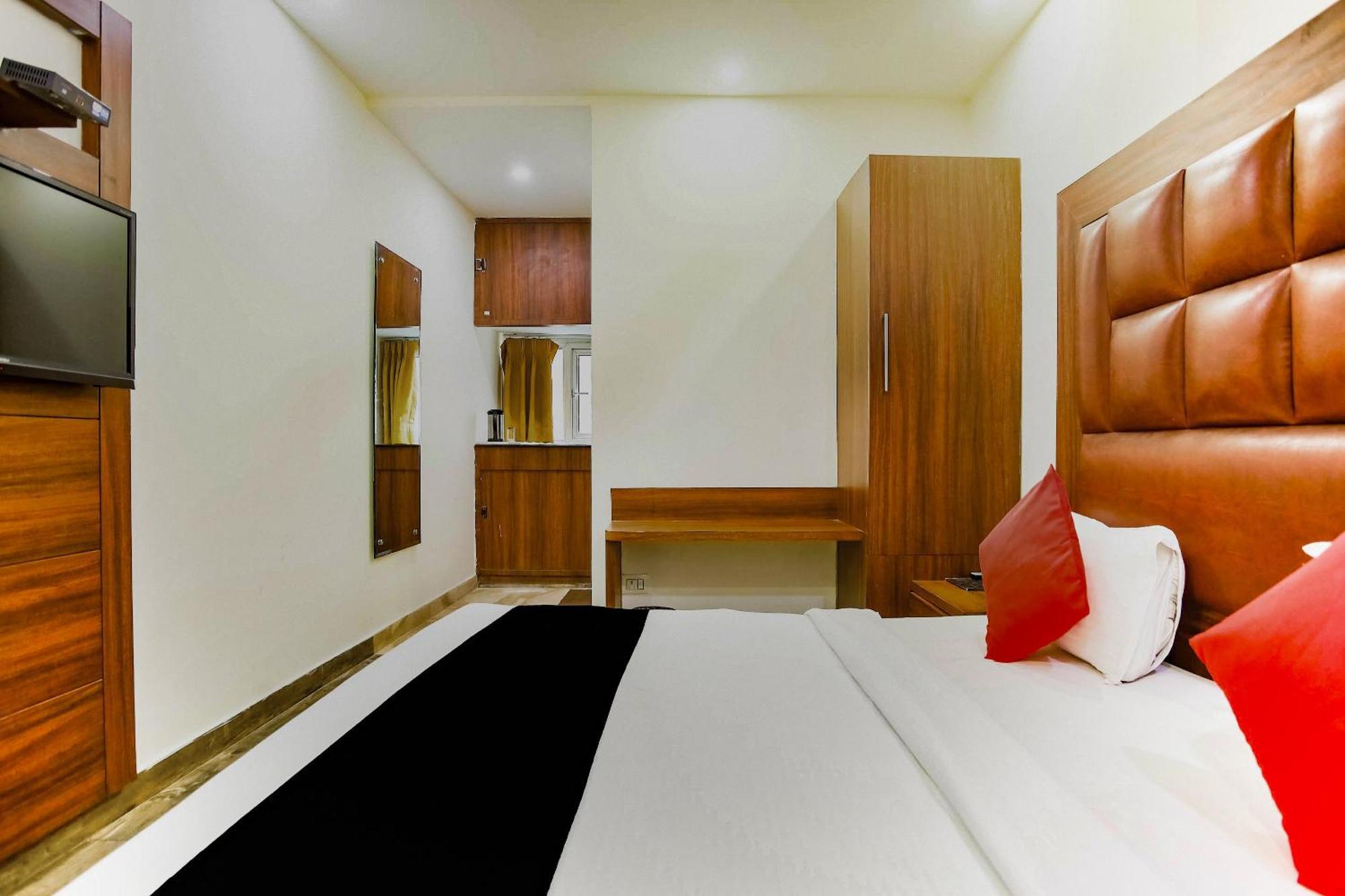 نيودلهي Collection O The Kailash Dev Hotel المظهر الخارجي الصورة