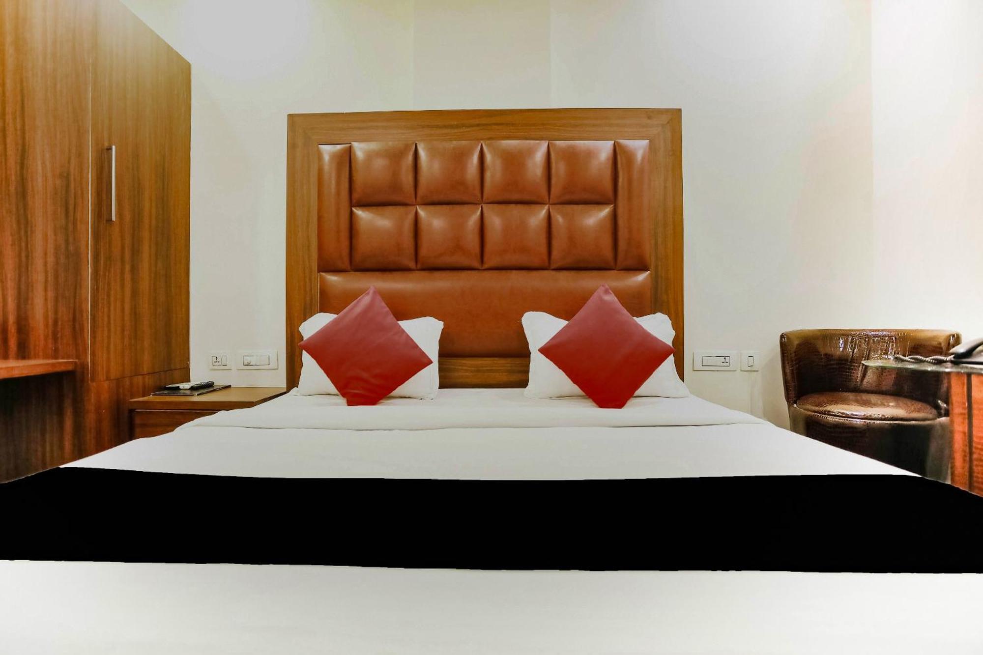 نيودلهي Collection O The Kailash Dev Hotel المظهر الخارجي الصورة